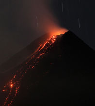 馬榮火山活動加劇