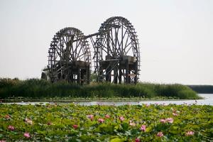 鳴翠湖景色