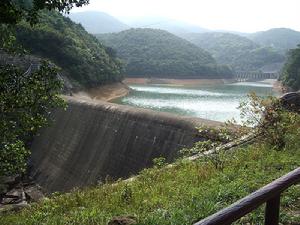 （圖）大潭副水塘堤壩