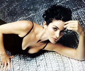 Carrie-Anne Moss