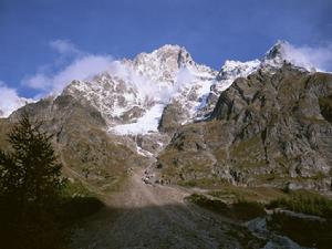 庫拉崗日雪山