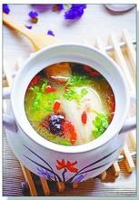 淮山蓮子芡實煲麥溪鯉 淮山蓮子芡實煲麥溪鯉