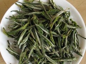 天山雷鳴茶