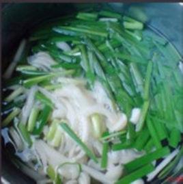 韭菜肉片湯