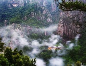 南雁盪山東西洞景區