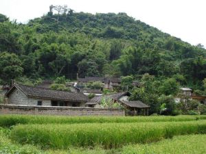 麻栗山自然村