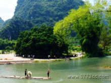 大榕樹月亮山