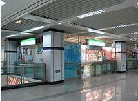 FamilyMart在中國上海市捷運大木橋路站分店