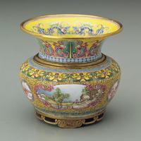 清乾隆畫琺瑯風景渣斗 清乾隆畫琺瑯風景渣斗