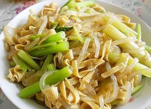 芹菜炒粉條幹豆腐