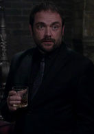 Crowley   演員 Mark Sheppard