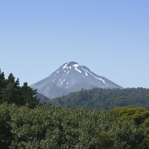 塔拉納基山 (Mount Taranaki)