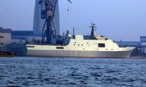 井岡山號兩棲船塢登入艦