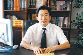 李長青[榮成市青魚灘村支部書記、尋山集團董事長]