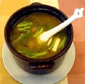 褒仔雞湯三鮮菠菜湯