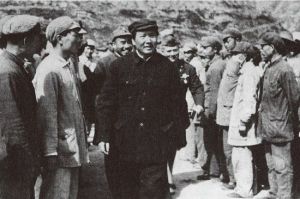 圖為1944年7月毛澤東在延安歡迎美軍觀察組大會上