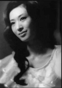 三田佳子