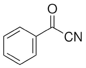 苯甲醯腈