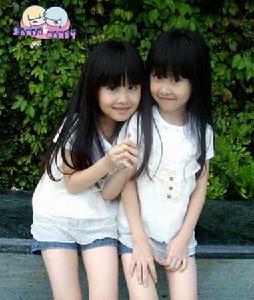 台灣雙胞胎姐妹