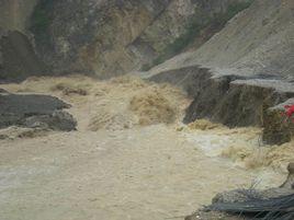 堰塞湖堰塞體