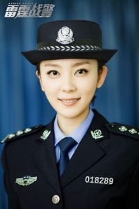 于欣禾飾警官黃靜宜