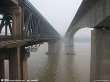 西江大橋