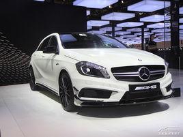 賓士A45 AMG