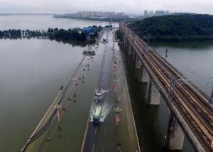 湯遜湖大橋