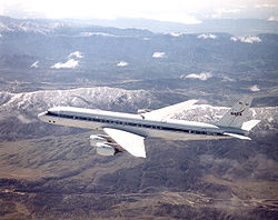 道格拉斯DC-8