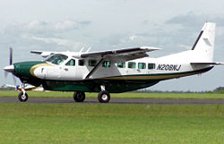 塞斯納208(Cessna 208)為塞斯納飛行器公司於1984年所生產的一種以渦輪螺旋槳發動機所驅動的航空器。是一種多用途型的小型航空器，被廣泛運用於軍事、貨運、民航等方面。塞斯納Cessna 208 類型 軍民兩用 生產公司 塞斯納 首次飛行 1982年8月 服役 1984年 使用狀態 已出廠 主要用戶 FedEx聯邦快遞 生產數量 1500