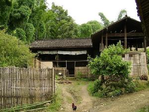 弄坎村[雲南省德宏州梁河縣勐養鎮弄坎村]