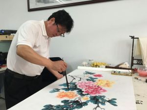 劉邦彩正在創作中