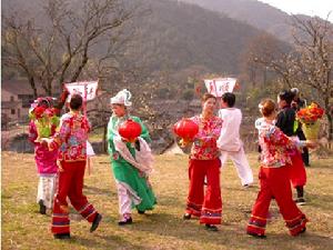 包山花鼓在鄉間演出