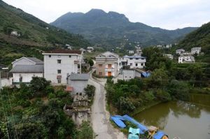 麥倉村[湖北省宜昌市興山縣古夫鎮下轄村]