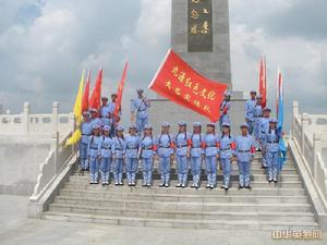 甘肅九源紅色文化宣傳隊祭掃烈士墓