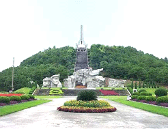 紅軍長征突破湘江烈士紀念碑園