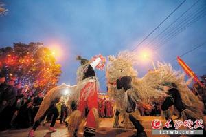 張家界市永定區沅古坪鎮烽火村草獅子舞