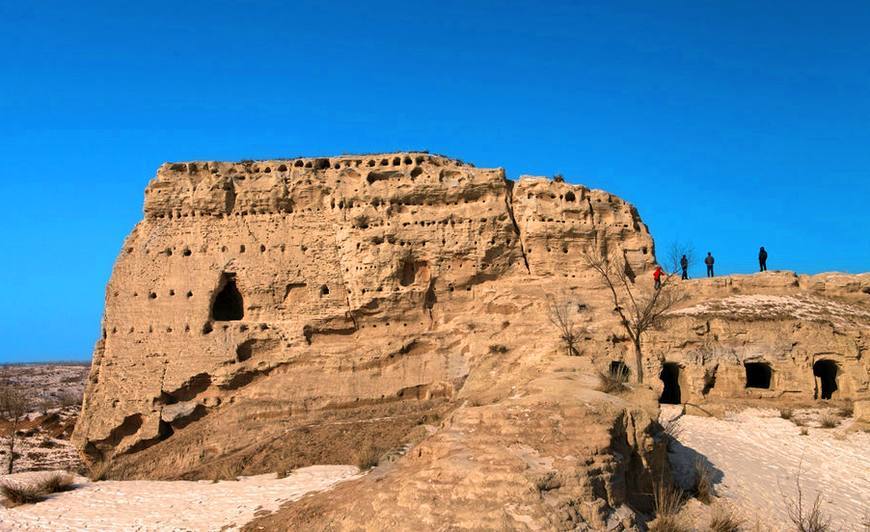 ▲屹立1500年的統萬城城牆遺址