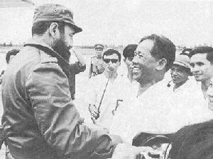 黎筍與古巴領導人卡斯楚