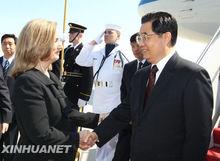 4月12日，國家主席胡錦濤抵華盛頓。