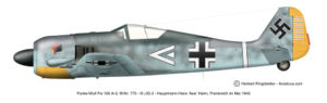 Fw 190 AFw 190A是第一種量產型，主要是輔助當時德國空軍的主力Bf 109，作為奪取空優，和敵方戰鬥機作戰的另外一支主力。