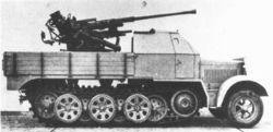 SD.KFZ.7半履帶裝甲車