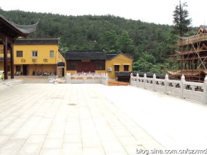 大石山雲泉寺