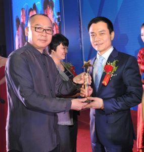 黃可錦榮獲2012最具渠道價值直銷領袖
