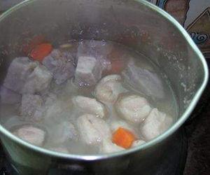 魚餃芋頭湯