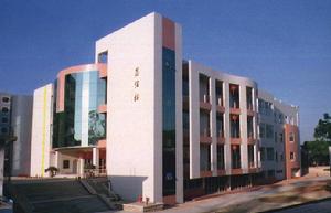 Huaqiao University