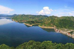 雲峰湖