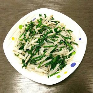 藕絲炒韭菜
