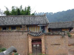 大領乾村[雲南建水縣青龍鎮下轄村]